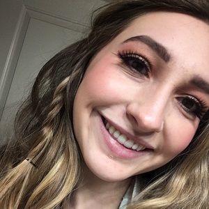 Meet your Posher, Mandie